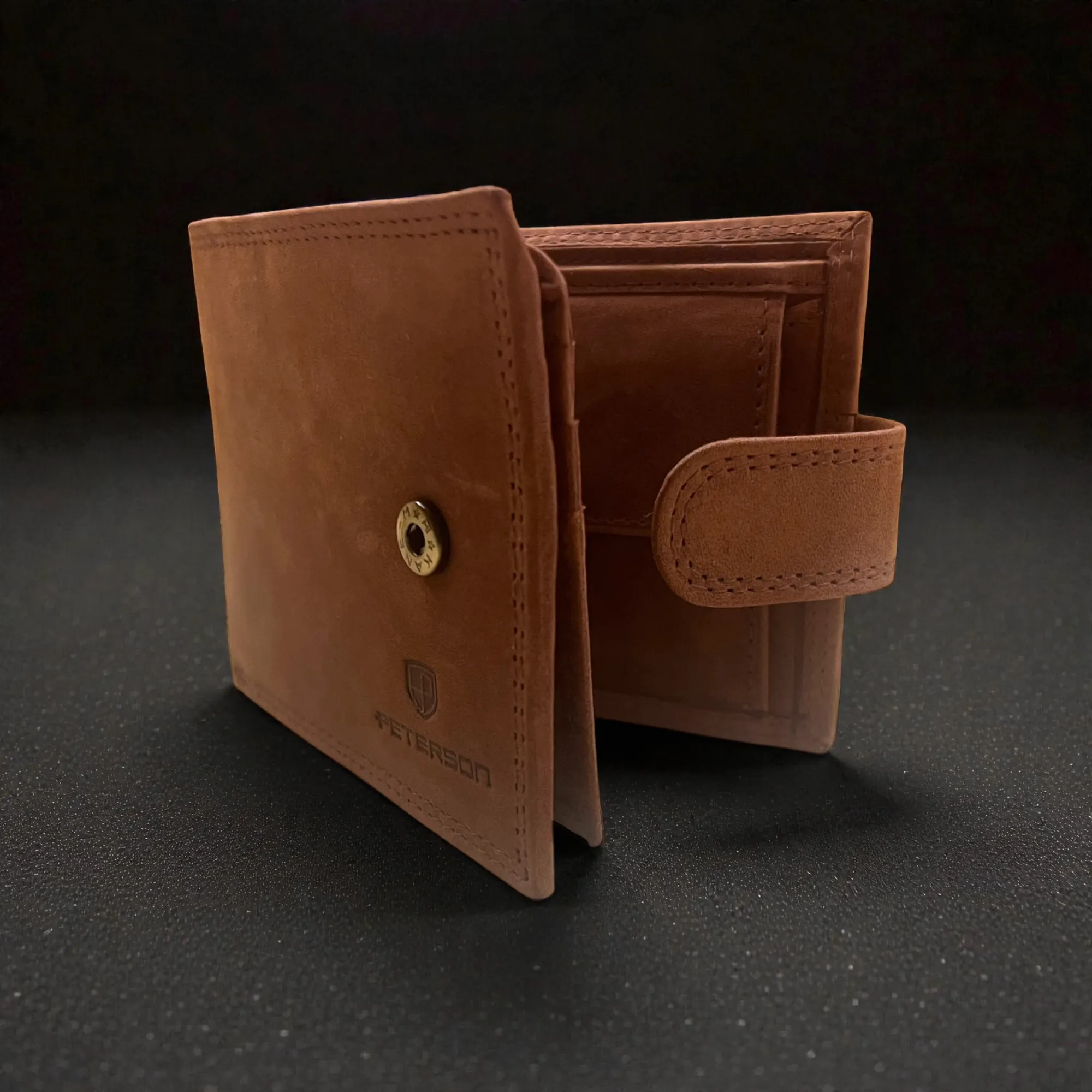 Peterson Kis Csatos Gravírozott Pénztárca - Gallery